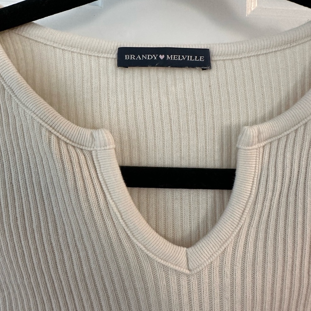 ❗️LAST CHANCE❗️ Brandy Melville Cream Crop Top